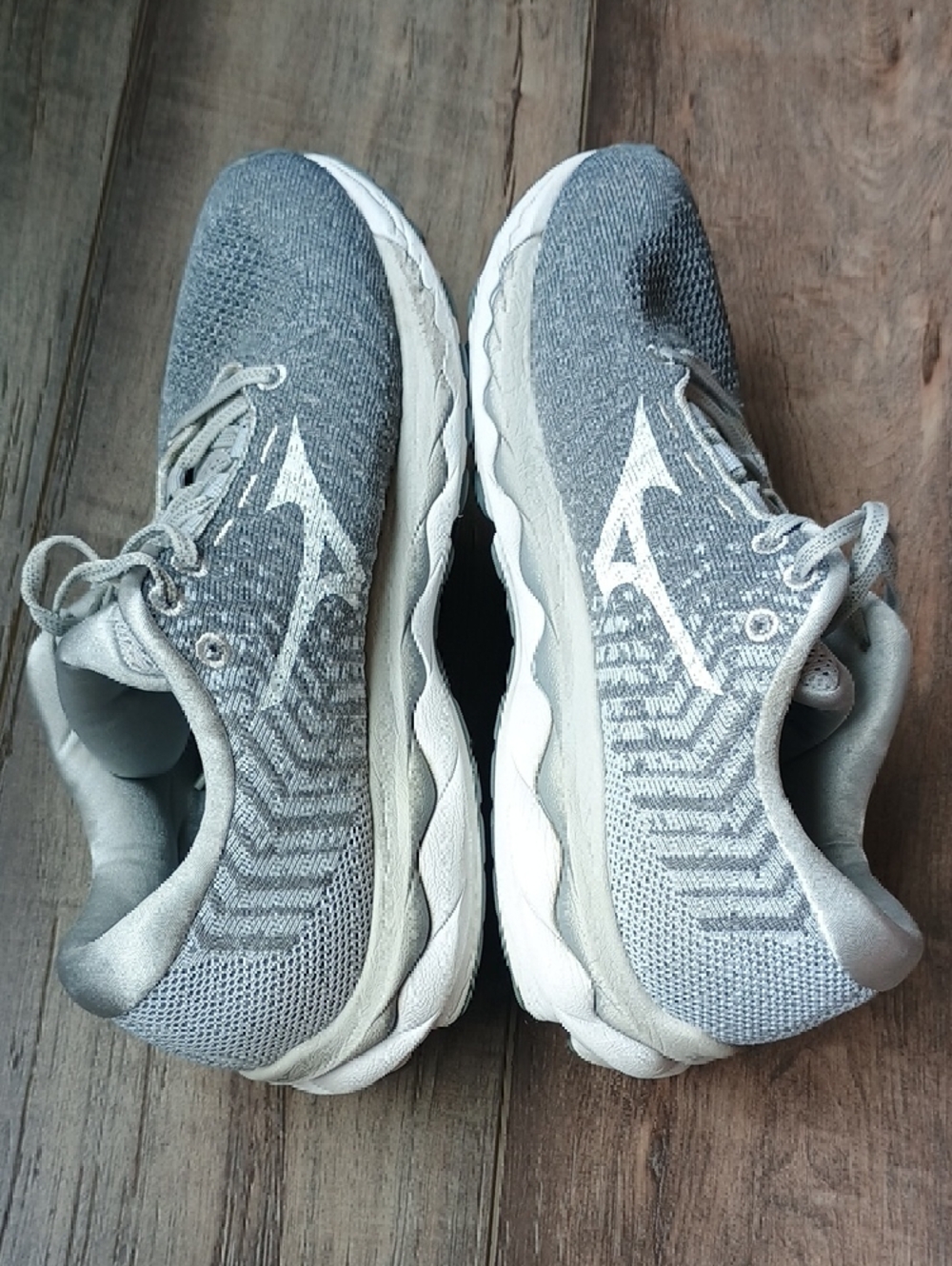 Mizuno Gray Knit Running Sneakers - Picture 6 of 11